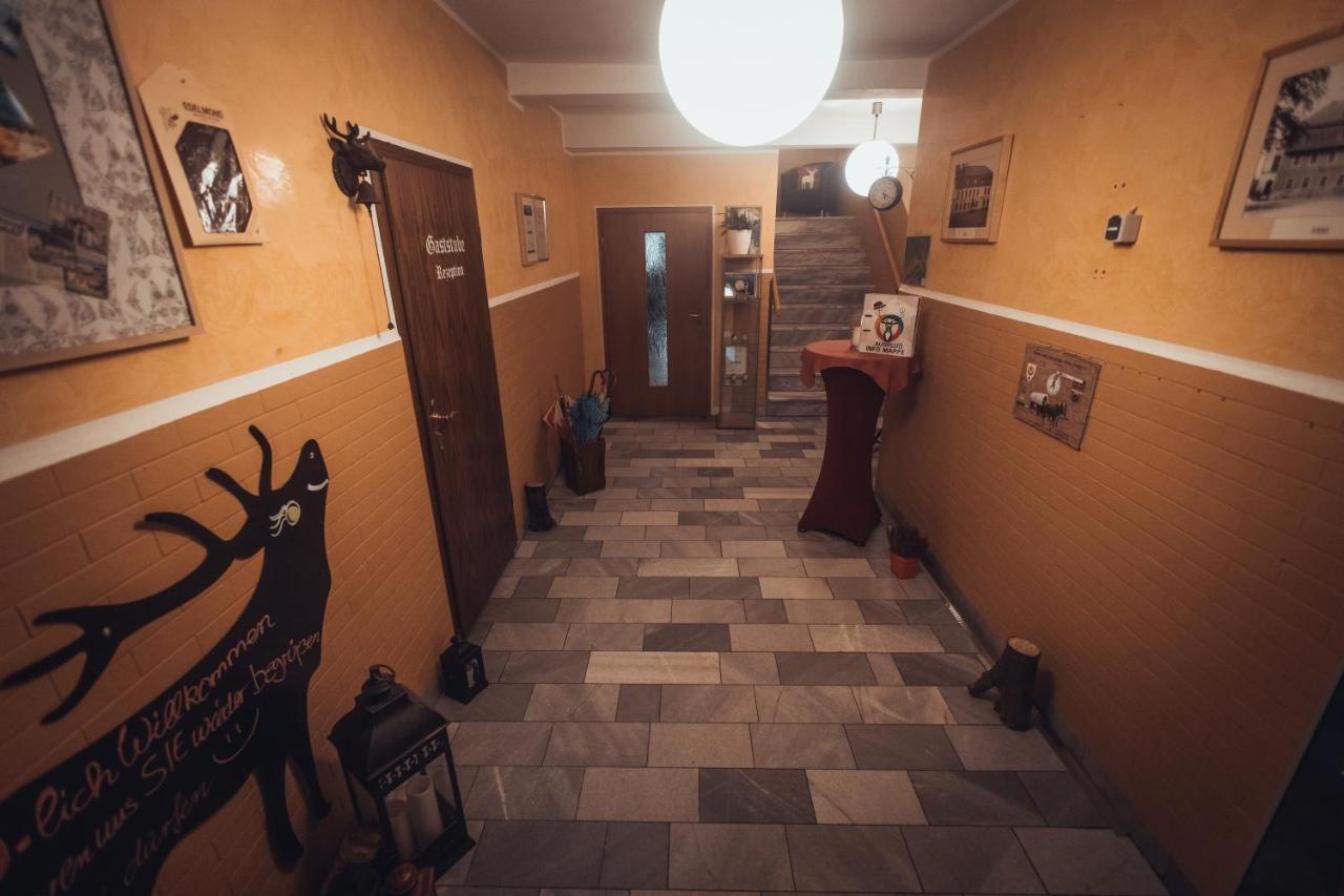 Gasthof Und Hotel Roter Hirsch Claußnitz المظهر الخارجي الصورة